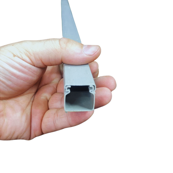 Canaleta Lisa Cinza 22x22mm 2 Metros – Dutoplast